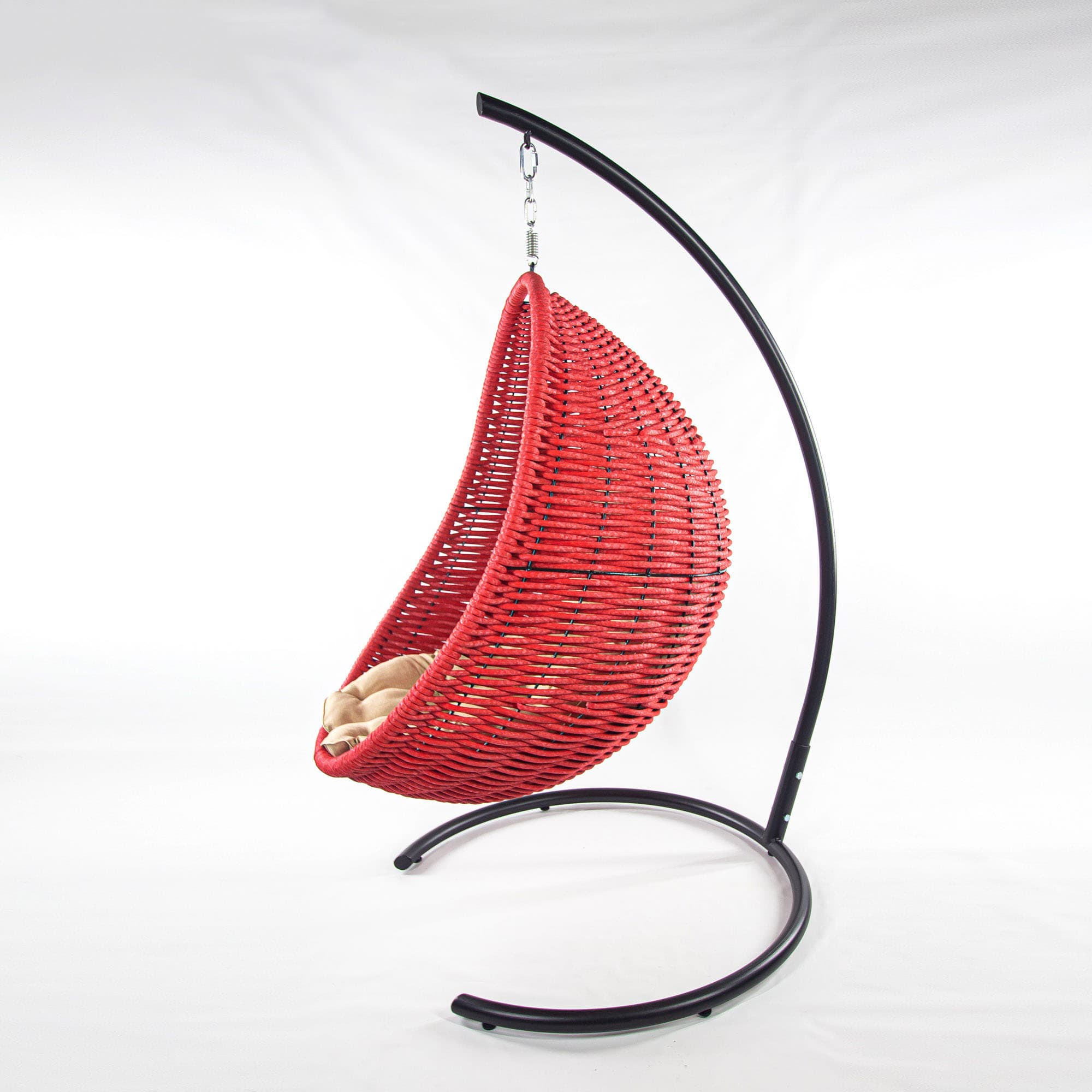 Мебель из ротанга плетеное подвесное кресло-кокон красный бежевая подушка