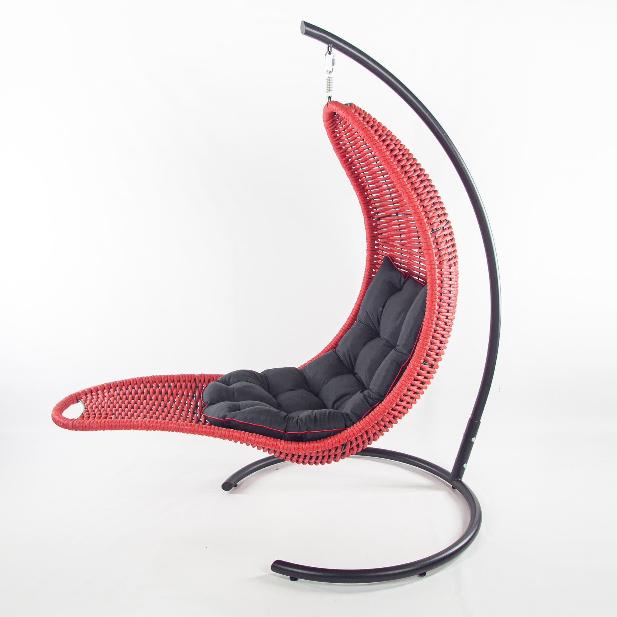Мебель из ротанга плетеное подвесное кресло-шезлонг красный черная подушка